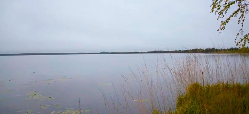 Озеро Сартымтоух летом